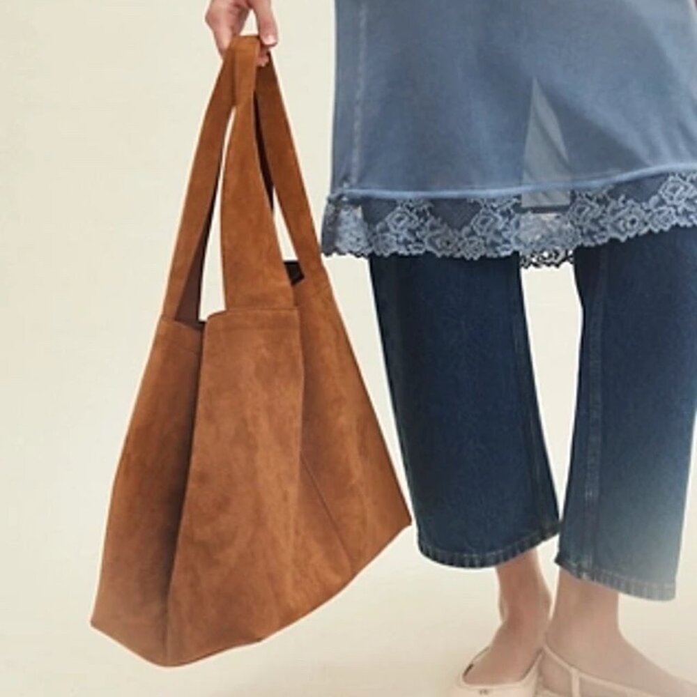 New Free People Blair Reversible Vegan Suede Tote Bag in Camel